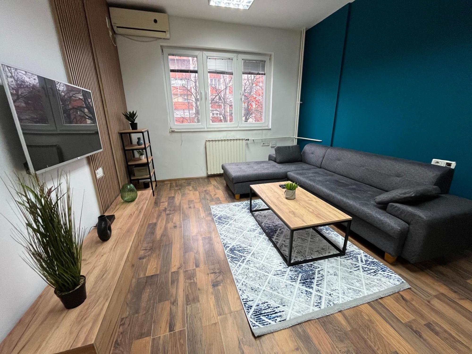 Central M - 5 Apartments Skopje Luaran gambar