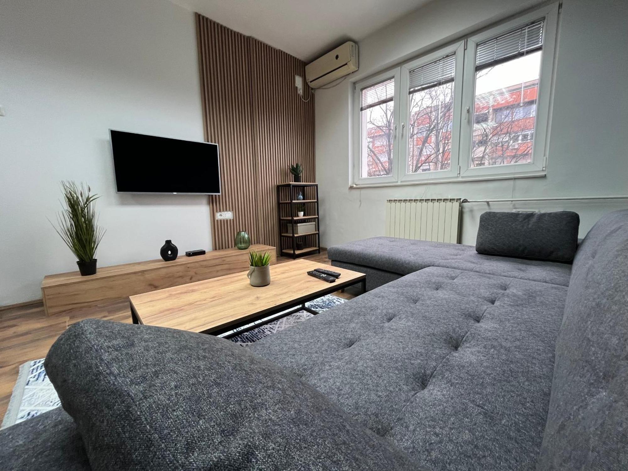Central M - 5 Apartments Skopje Luaran gambar