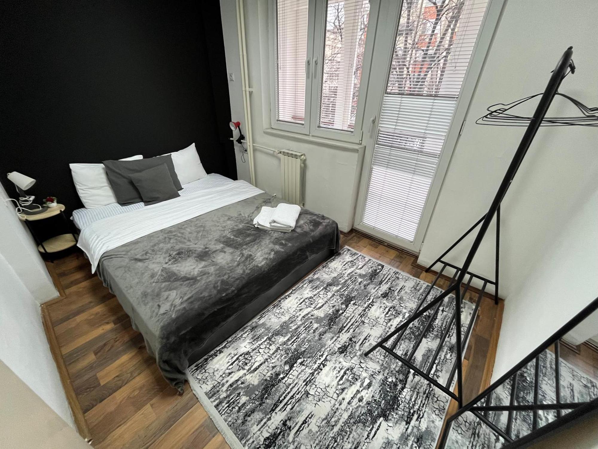 Central M - 5 Apartments Skopje Luaran gambar