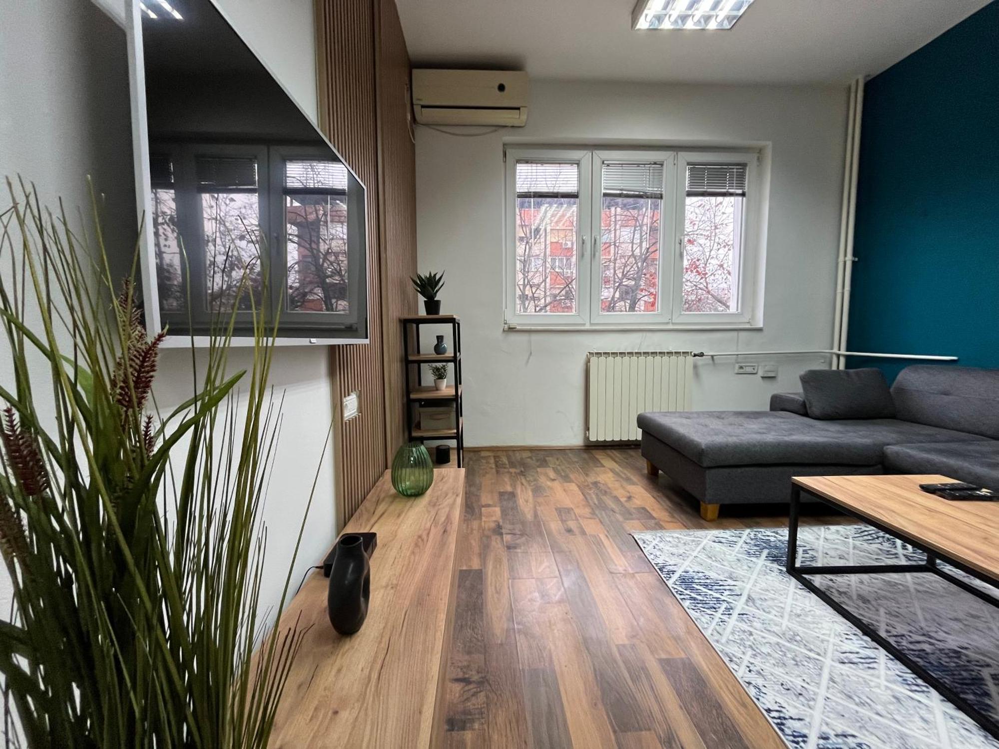Central M - 5 Apartments Skopje Luaran gambar