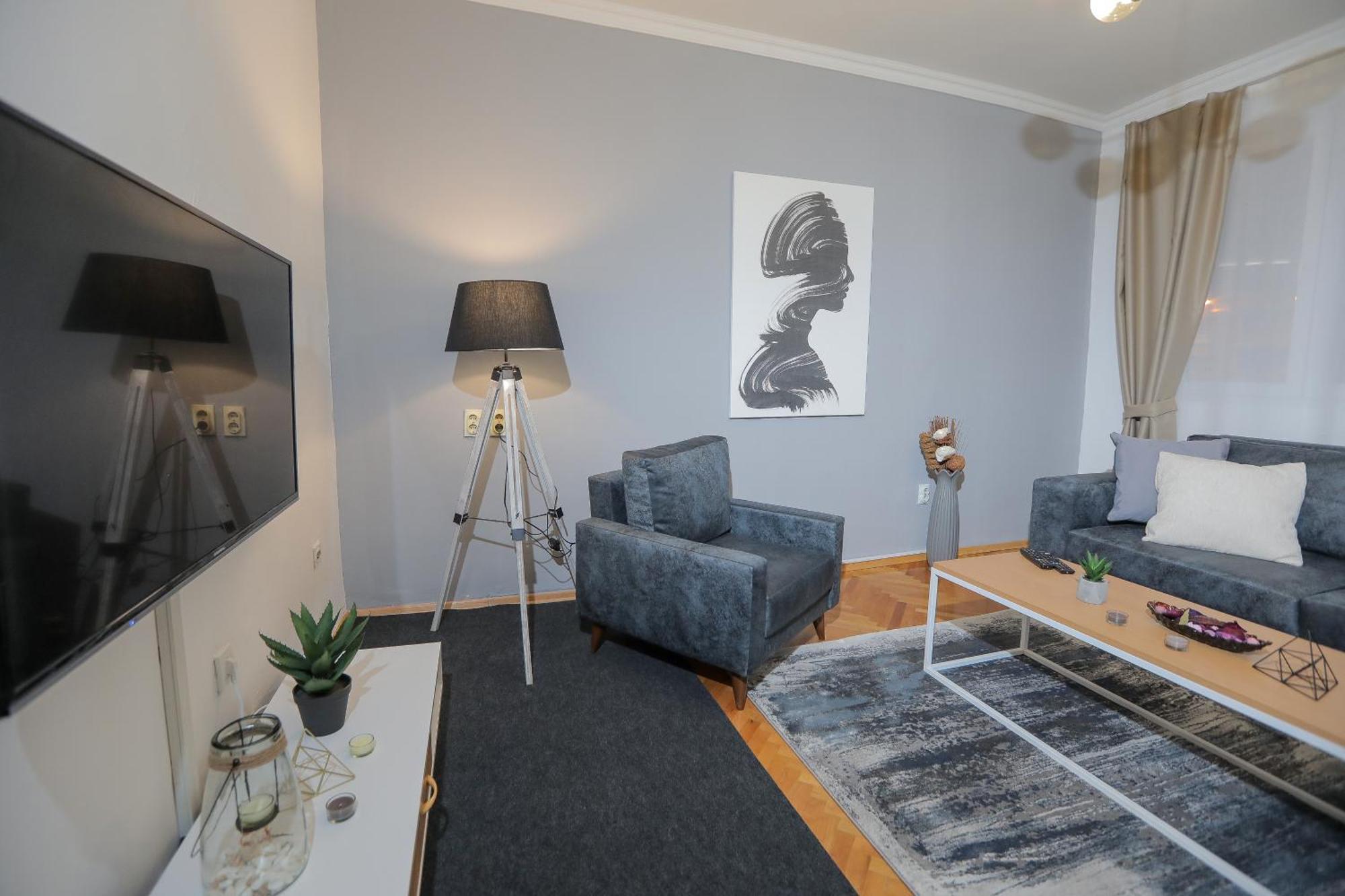 Central M - 5 Apartments Skopje Luaran gambar
