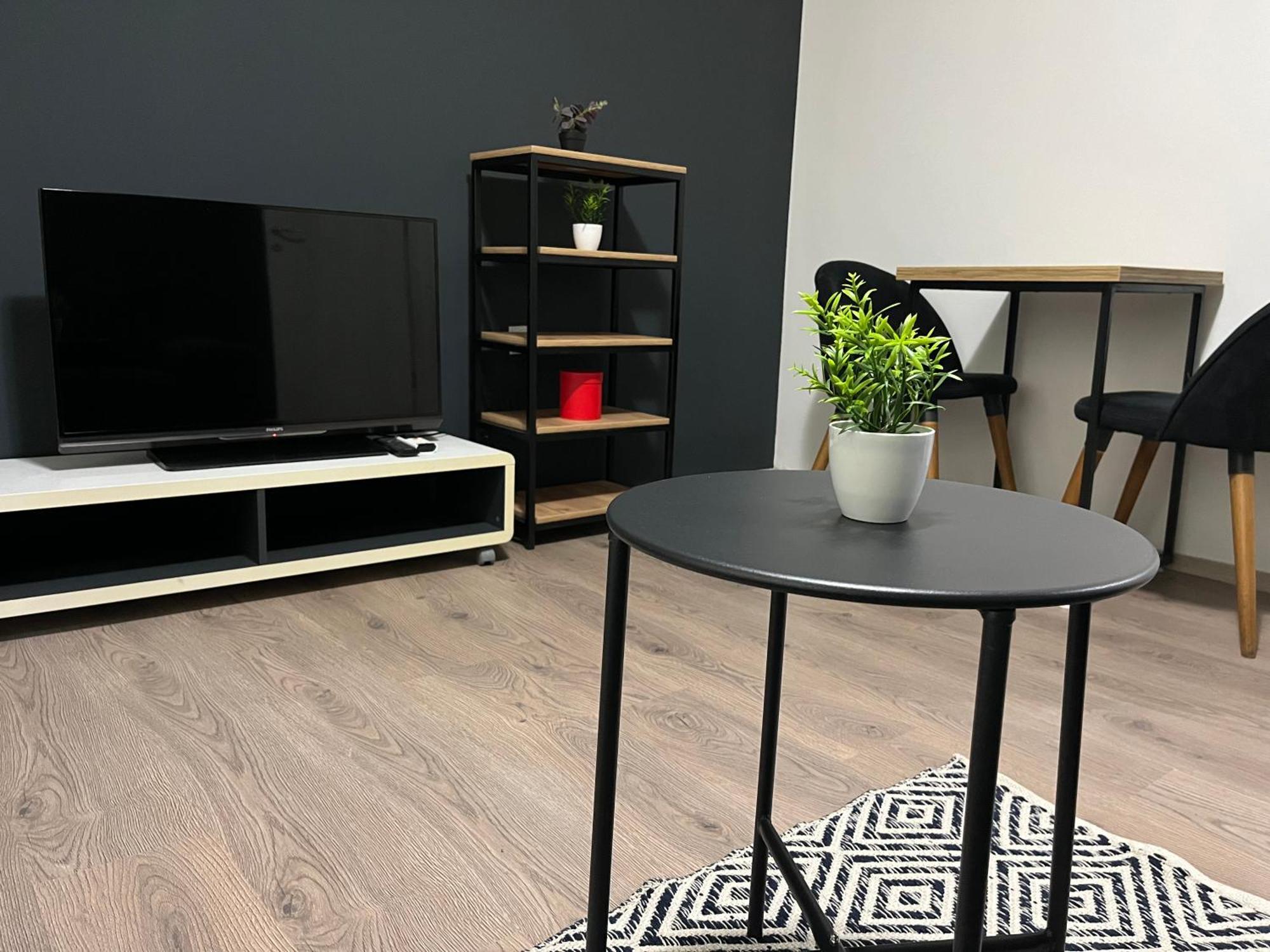 Central M - 5 Apartments Skopje Luaran gambar